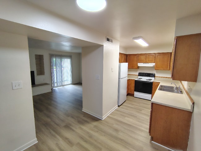 Building Photo - 600 Reusens Rd Rental