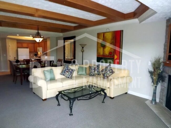 Photo - Lake Front! 2 Bedroom Condo in Hollister