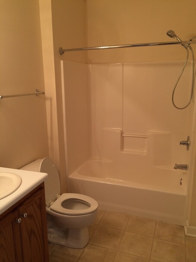 Photo - 2BD/2.5B Duplex in N. Valdosta City Limits Unit 094 - A