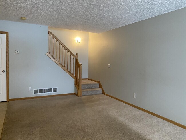 Photo - 860 Independence Dr