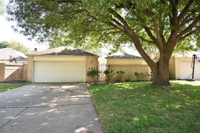 Building Photo - 4023 Summit Valley Dr
