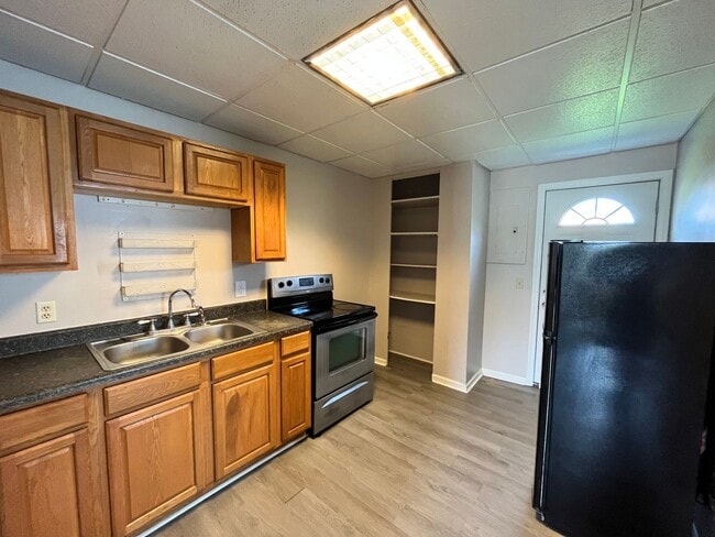 Photo - 321 W Main St Unit A