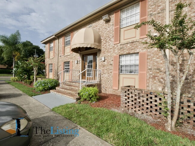 Building Photo - 408 Banyon Tree Cir Unit Apt 100