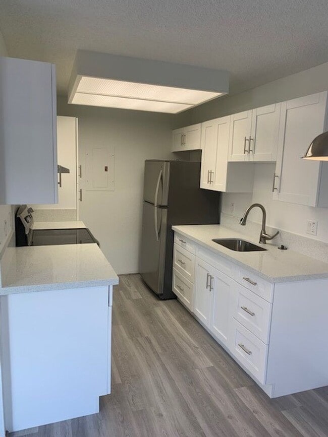 Building Photo - Haiku Point Townhouse - Ground floor 2 bedroom, 1 bath with 2 parking!