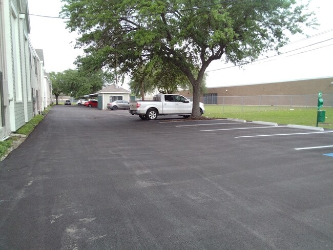 Large Fenced Dog Area - Southmore Park Apartments