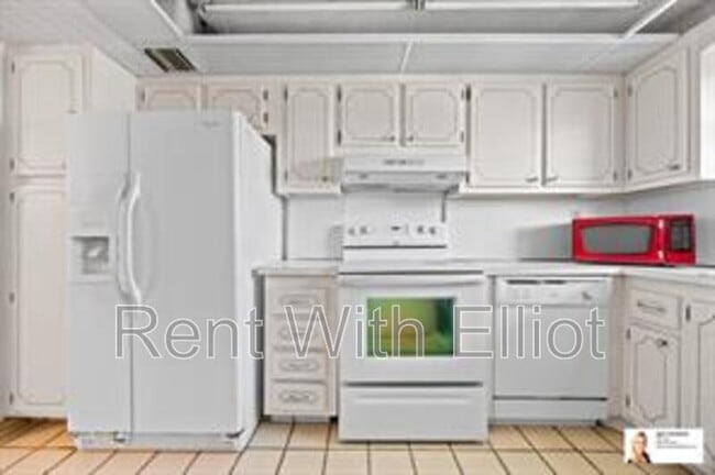 Photo - 137 Golden Isles Dr