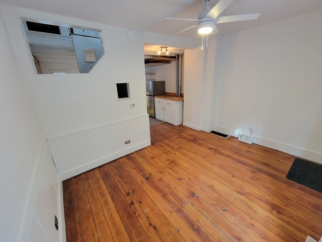 Photo - 223 Mercer St