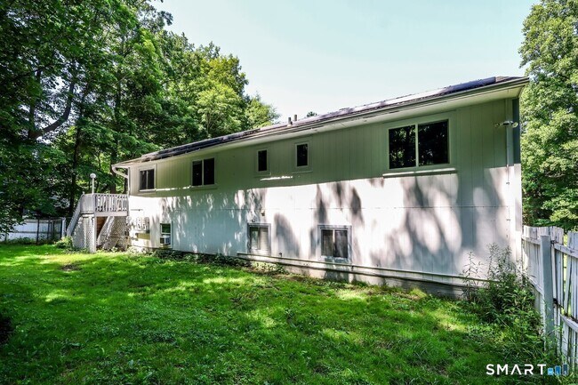 212 Chestnut Land Rd