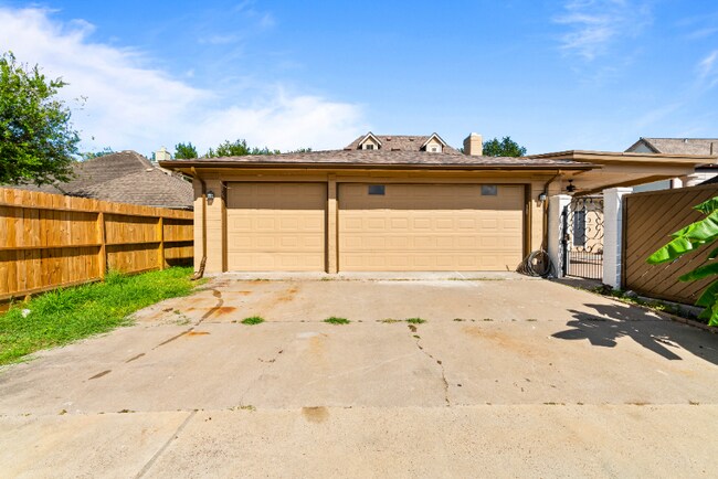 Photo - 7009 Bevington Dr