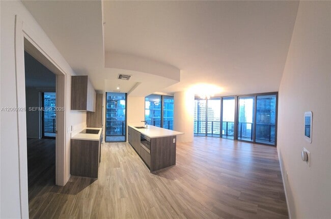 Building Photo - 801 S Miami Ave Unit 2205