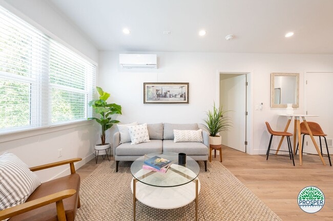 Photo - 2236-2240 Penmar Avenue