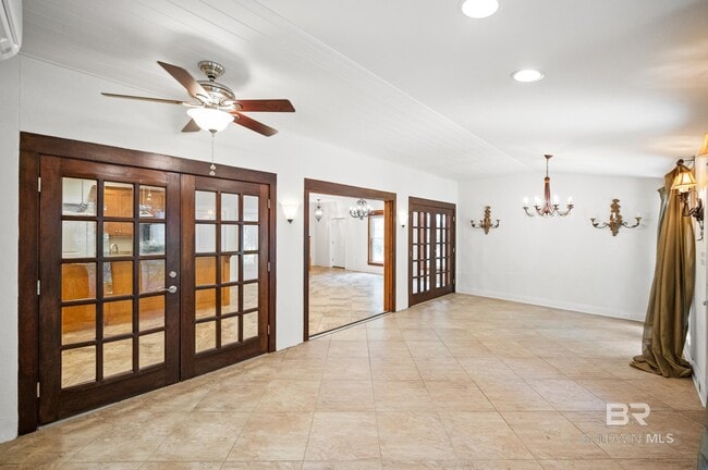 Photo - 491 Pine Ave