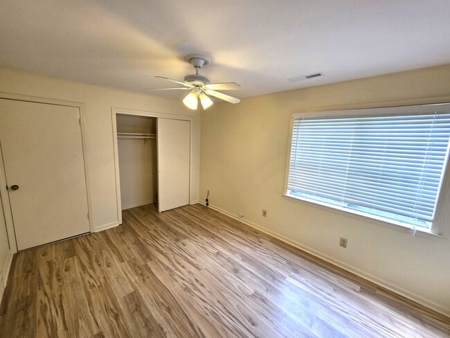 Photo - 363 S Fenwick Rd