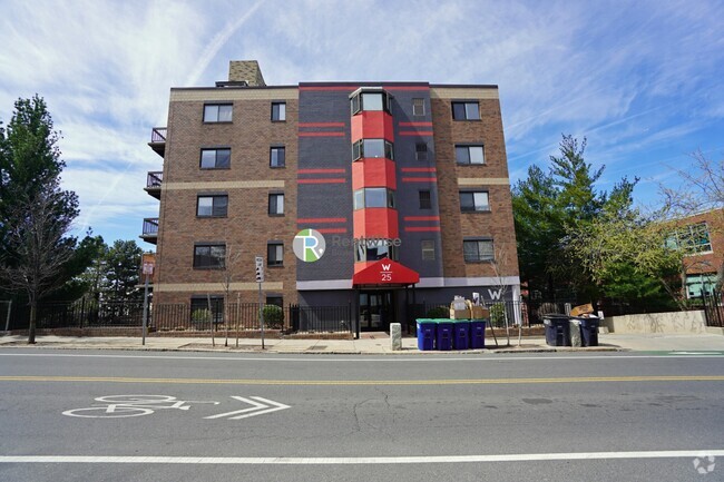 Building Photo - 25 Webster Ave Rental