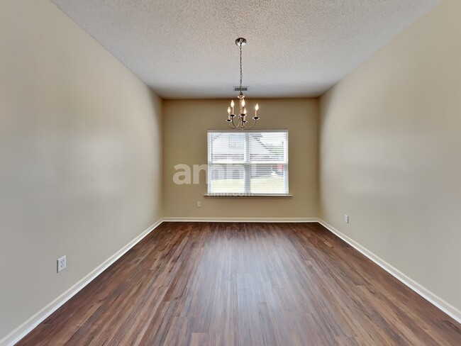 7343 Hampton Valley Cv