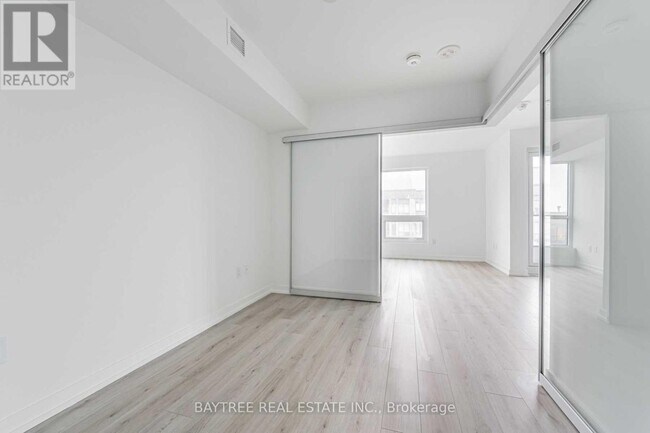 Photo - 395 Bloor St E Unit 1307