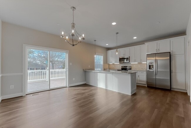 Photo - Sullivan Lane