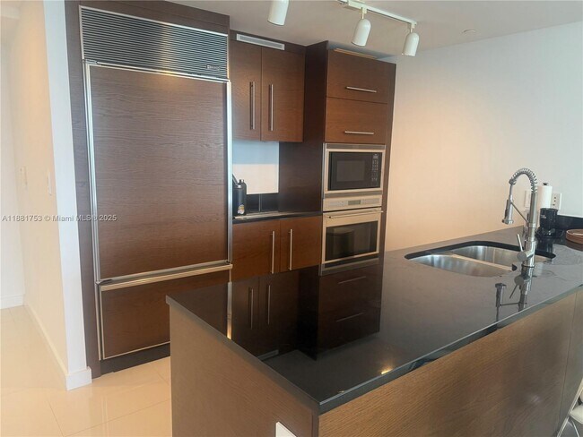 Photo - 475 Brickell Ave Unit 4812