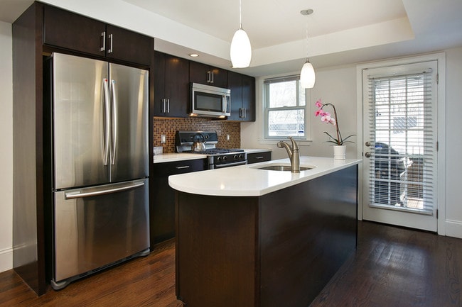 Photo - 210 W 7th St Unit 2