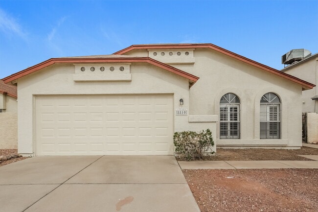 Building Photo - 8810 W Grovers Ave