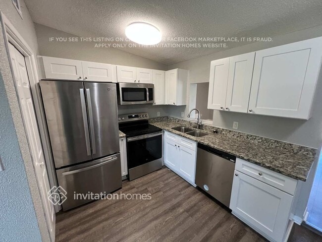 Photo - 11678 104th St