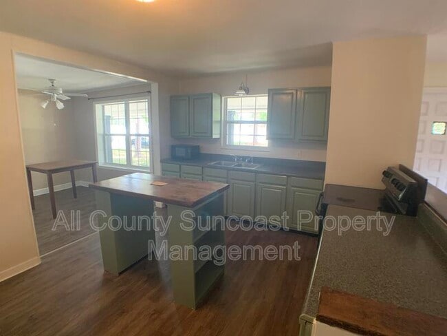 Photo - 7619 32nd Ave N