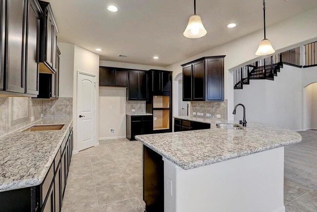 2931 Oakdale Landing Ct