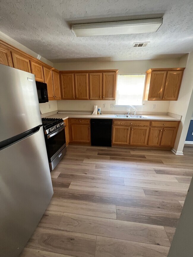 Photo - 3769 Stagecoach Pass