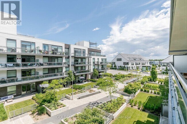 Photo - 241 Sea Ray Ave Unité A222