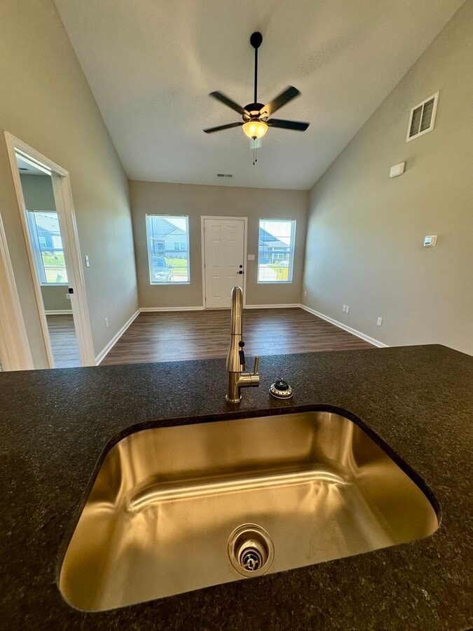 Photo - 103 Star Gazer Dr