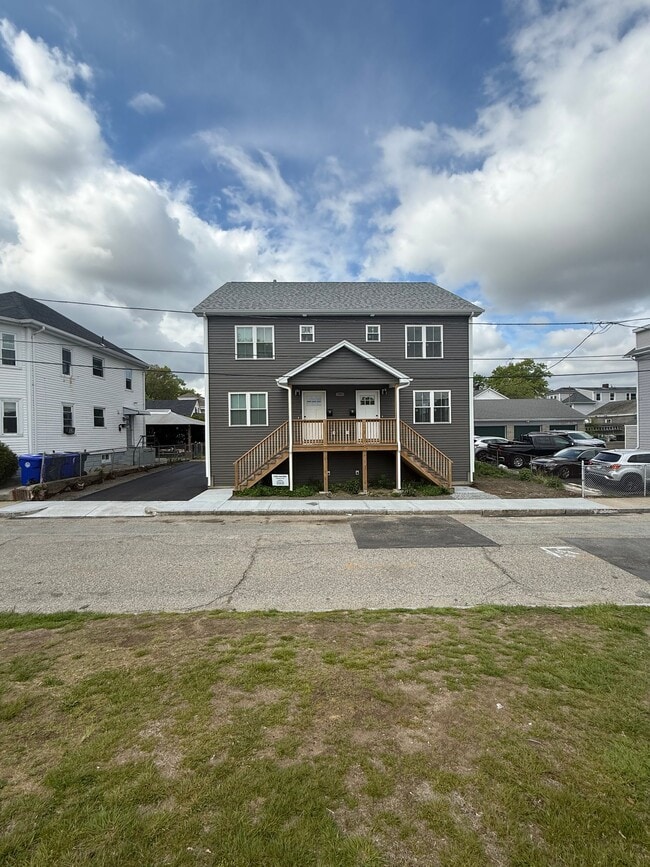 Building Photo - 15 Sybaris St Unit A