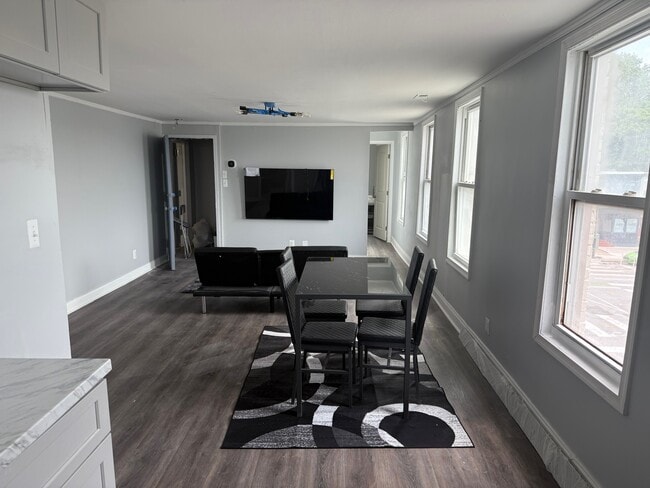 Photo - 2800 Huntingdon Ave Unit A