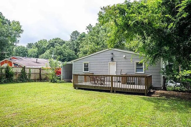 Photo - Room in House on Jackson Dr