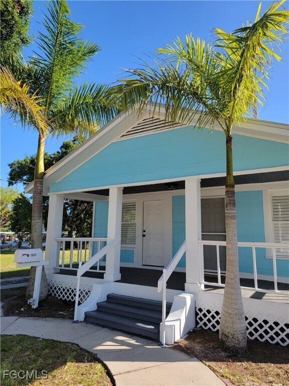 Photo - 1603 Woodford Ave