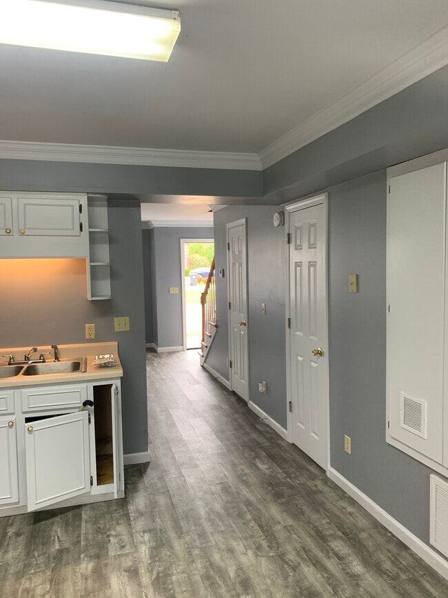 Photo - 105 Hines Blvd Unit D