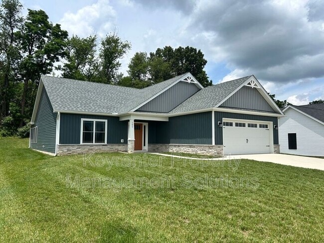 Photo - 185 Lindburgh Dr