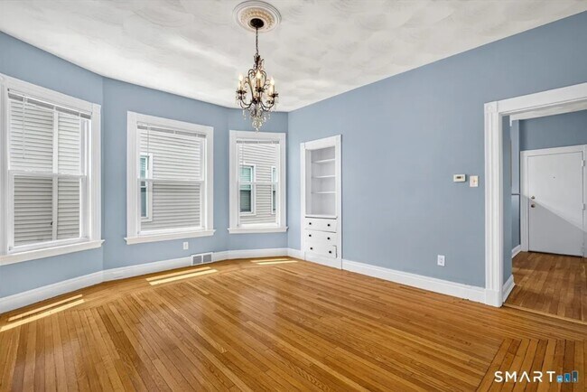 Photo - 172 Ellsworth Avenue