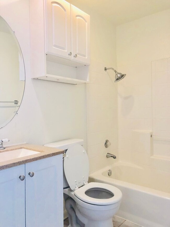 Photo - Beautiful 2 bedroom 2 bath Home!!!!