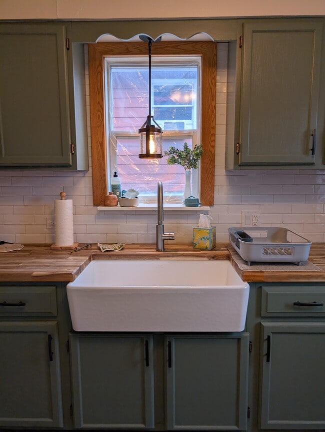 Photo - 601 N Front St