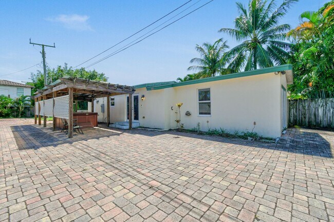 Photo - 244 Greymon Dr Unit 3450 S Olive Ave