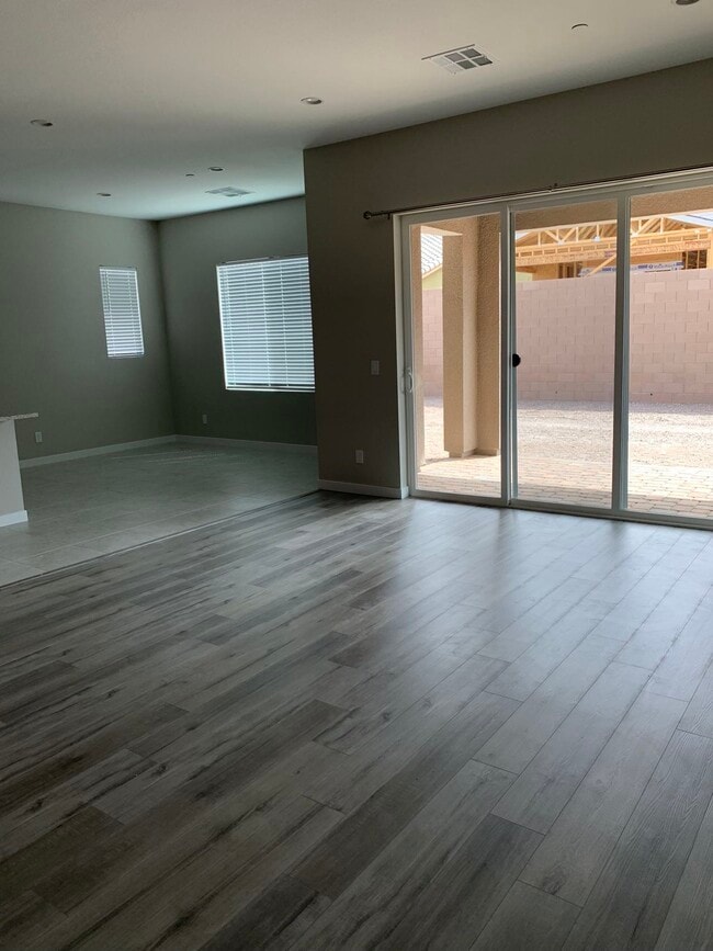 Photo - 598 Sandpiper Run Ln