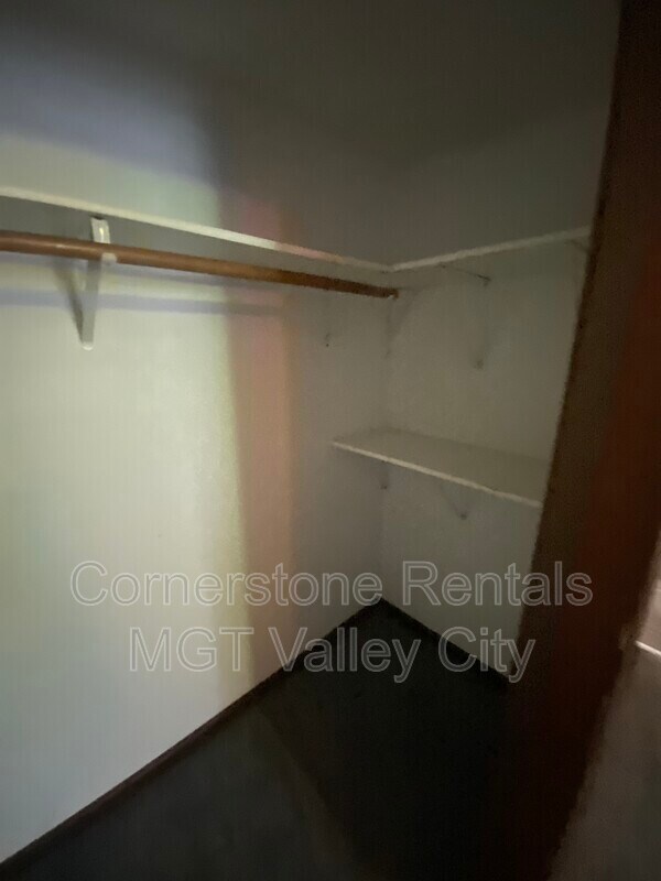 Photo - 261 College St SE