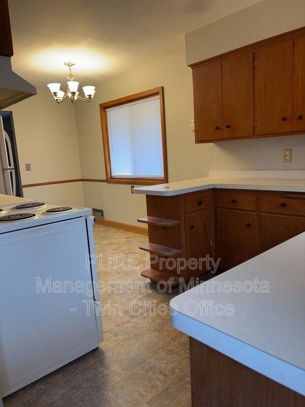 Photo - 5637 Girard Ave N