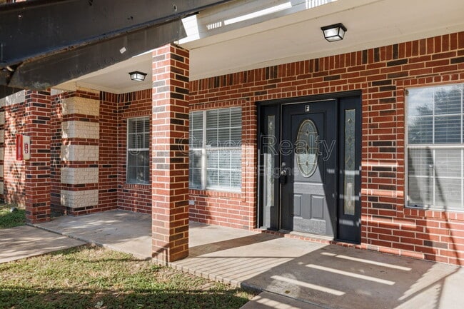 Photo - 1521 Bagby Ave Unit F