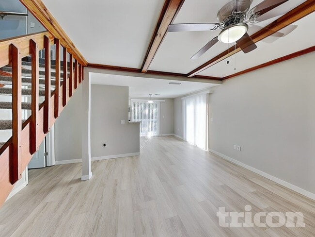 Photo - 2852 Nassau St