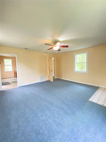 Photo - 305 4th St SW