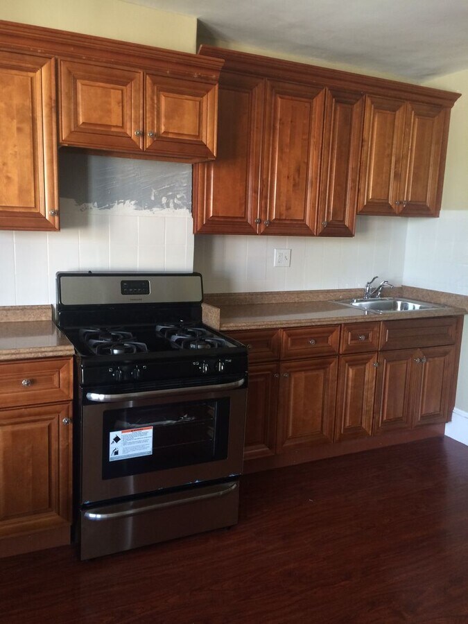 139COT - 139COT Apartment Unit 2