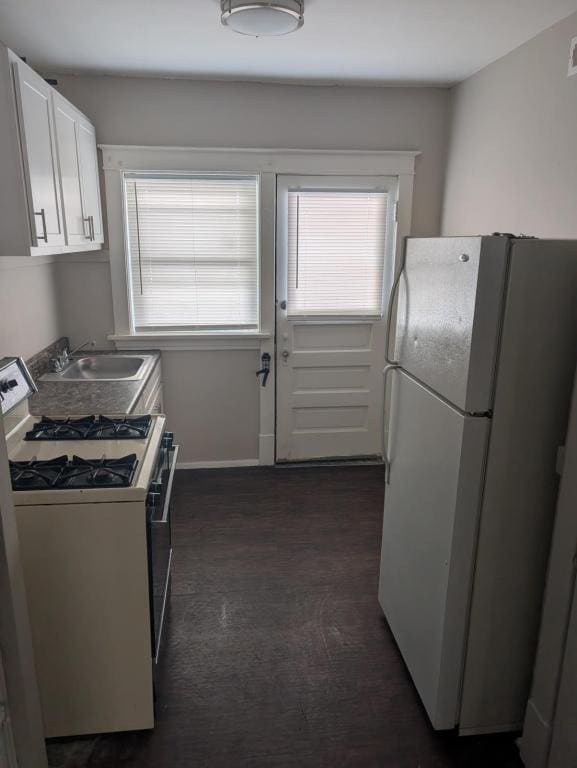 Photo - 5008 Newport Ave