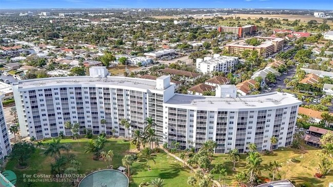 Photo - 2731 NE 14th Street Causeway Unidad 812 Rental