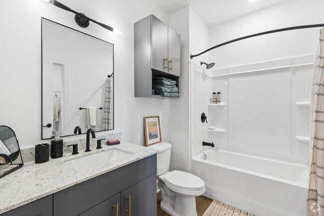 Trek - 1BR, 1BA - 835SF - Bathroom